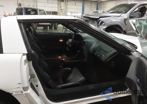 1994 Chevrolet Corvette from USA, damaged, VIN 1G1YY22P5R5108415